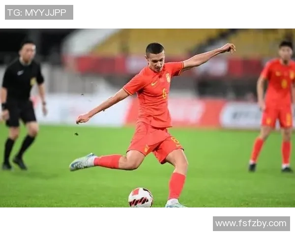 哪个足球明星的眼神让人觉得痴呆不已引发球迷热议和讨论 哪个足球明星的眼神让人觉得痴呆不已引发球迷热议和讨论