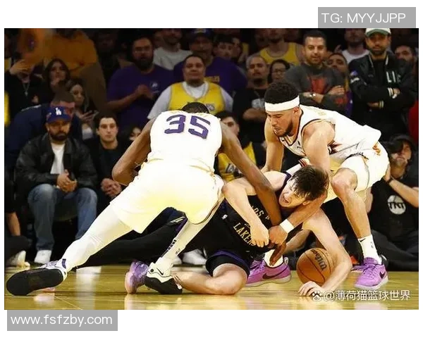 武汉篮球队比赛经验变革引发热议探索新战术与团队协作之路