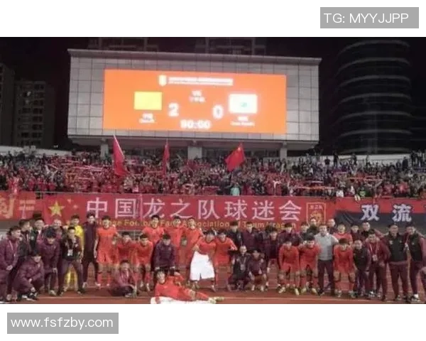 足球明星抵达韩国引发热潮球迷热情迎接偶像盛况空前