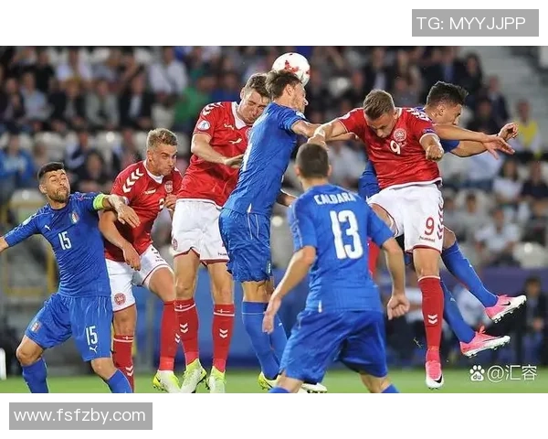 足球明星引领潮流球迷热情围观激情瞬间 足球明星引领潮流球迷热情围观激情瞬间