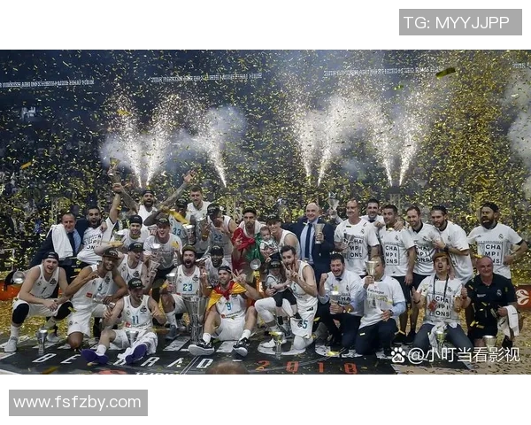 在绿茵场上闪耀的星辰足球明星的传奇与梦想